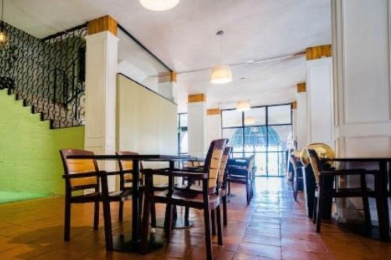 Hotel Plaza Морелия Екстериор снимка