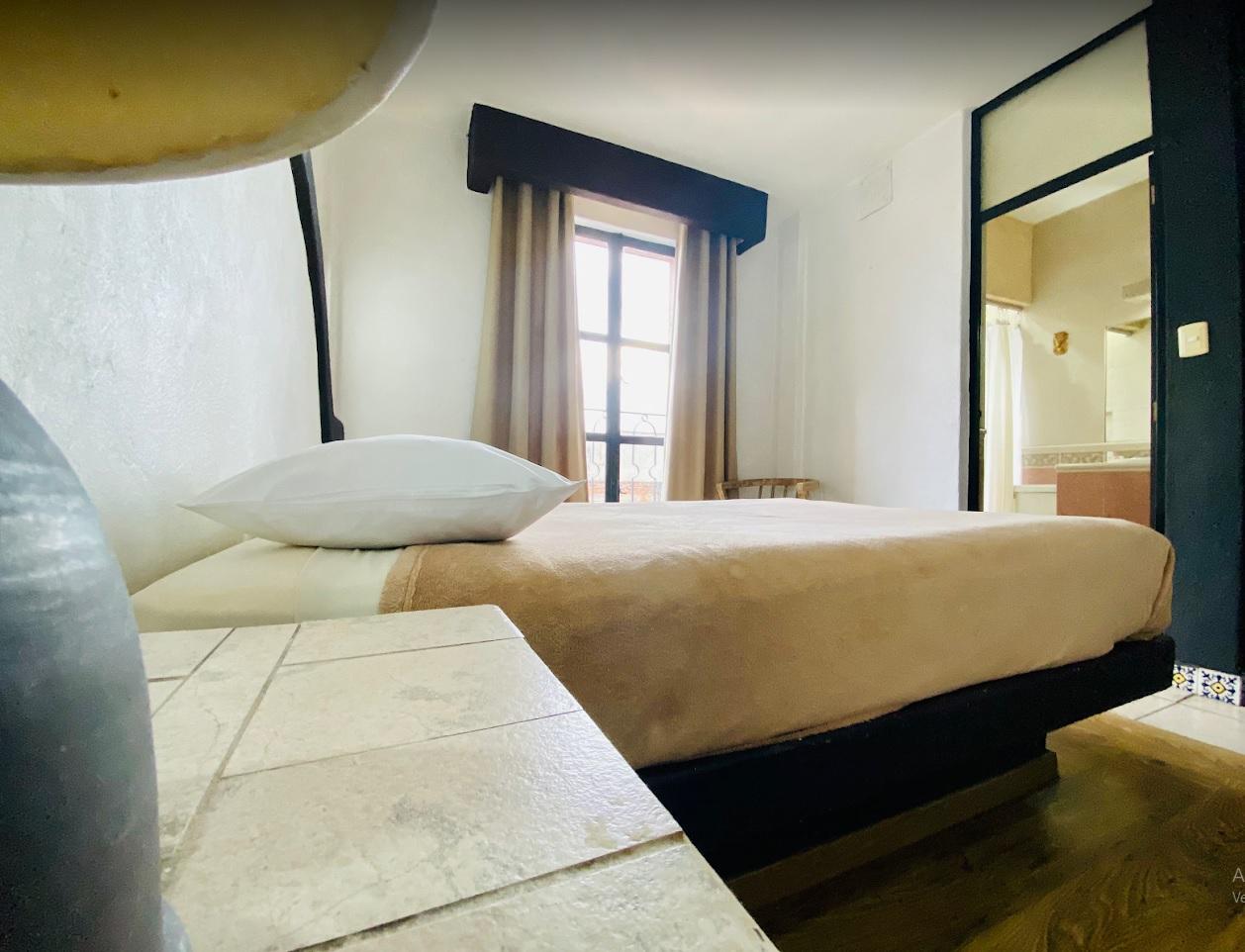 Hotel Plaza Морелия Екстериор снимка