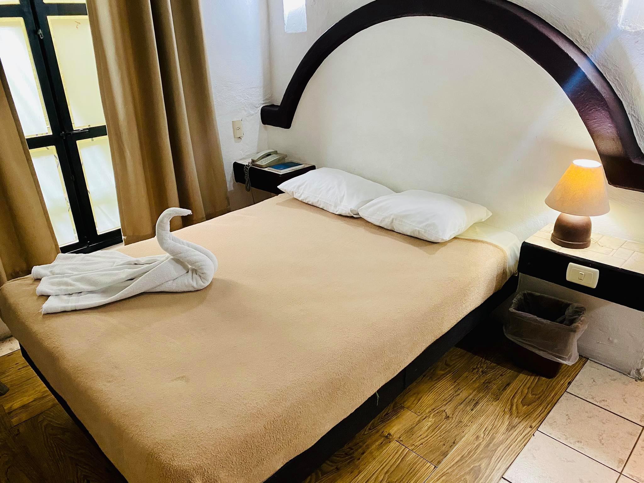 Hotel Plaza Морелия Екстериор снимка